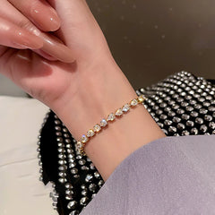 Fashion Droplet Shape Zircon Bracelet - Viva Bella