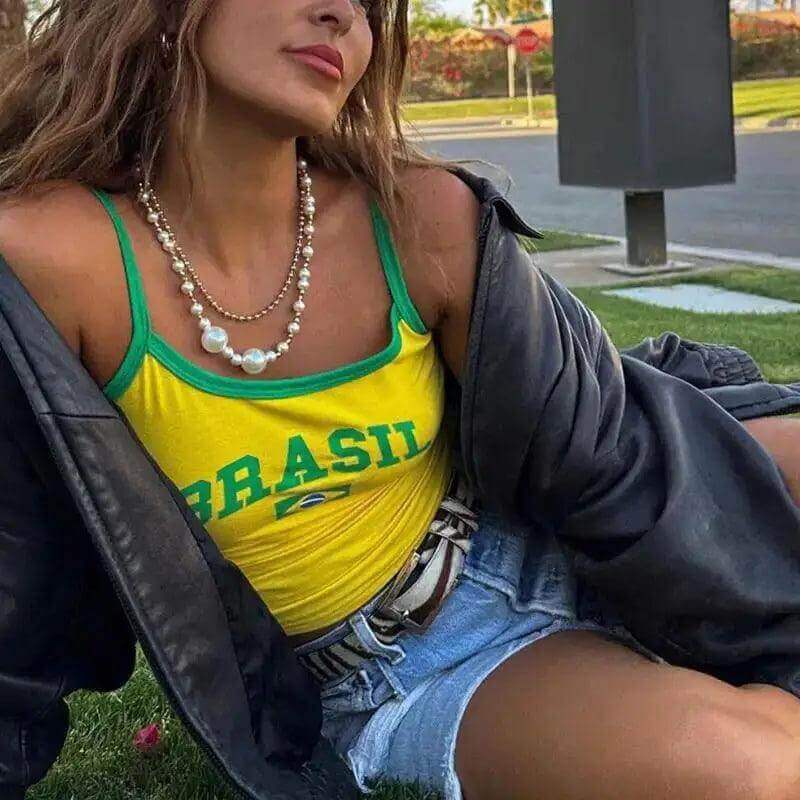 Brazil Letter Crop Top - Aesthetic 90s Streetwear Tee - Viva Bella
