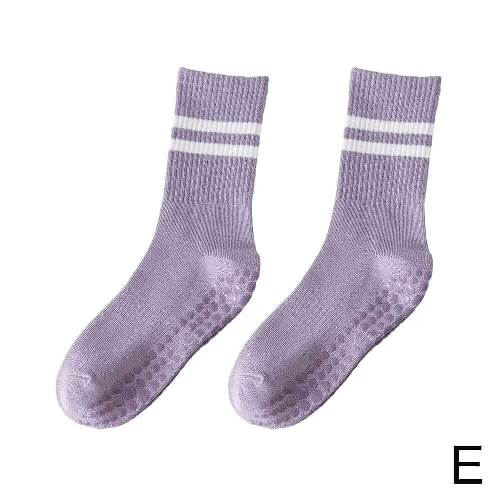 Non-Slip Sports Socks – Cotton Grip for Yoga & Fitness - Viva Bella