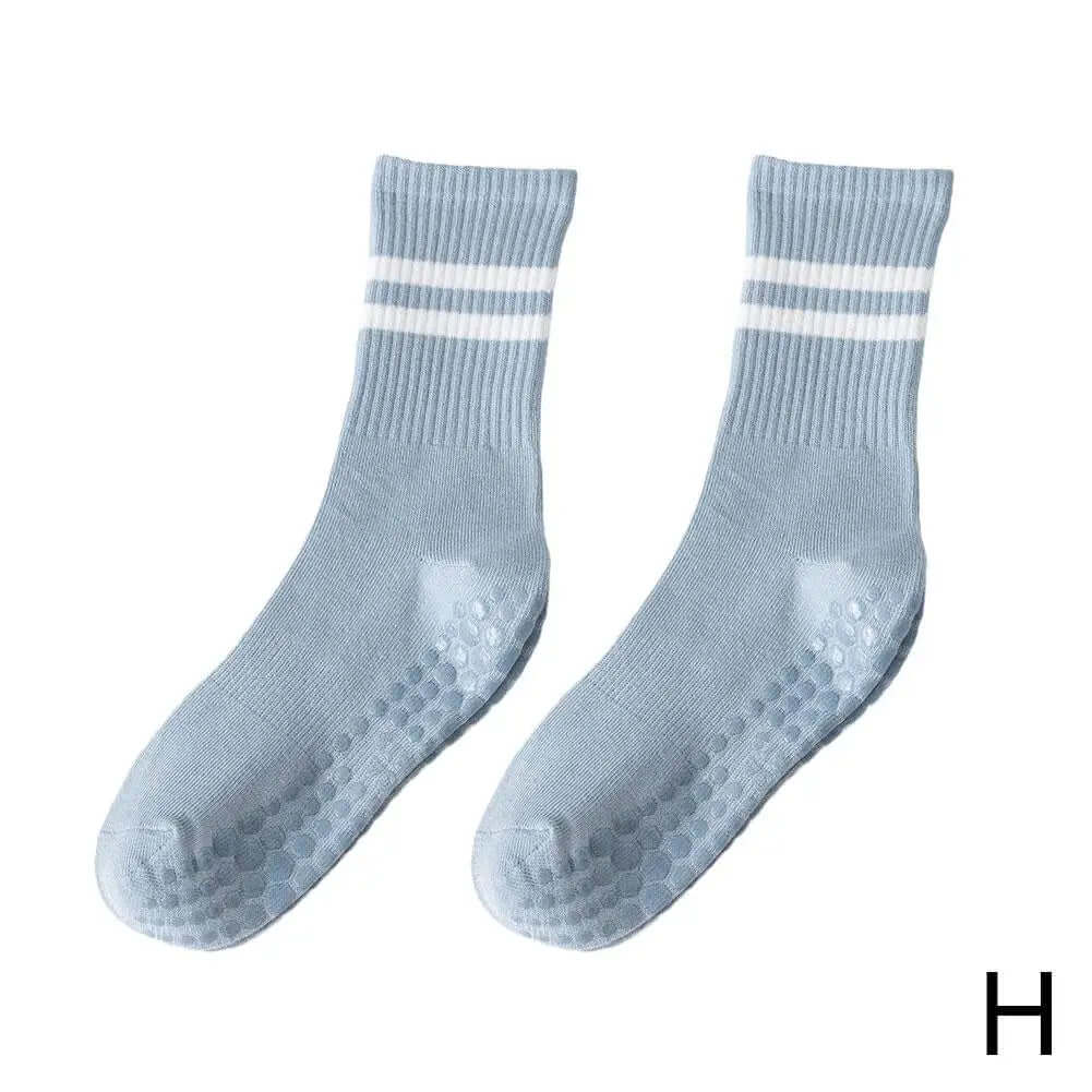 Non-Slip Sports Socks – Cotton Grip for Yoga & Fitness - Viva Bella