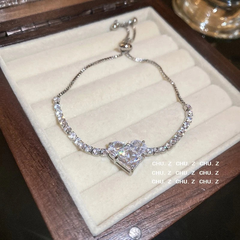 Fashion Droplet Shape Zircon Bracelet - Viva Bella
