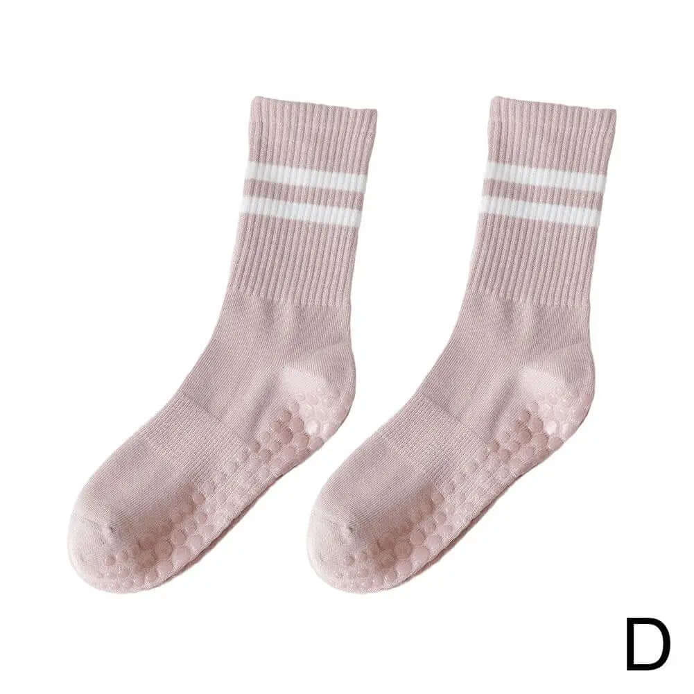 Non-Slip Sports Socks – Cotton Grip for Yoga & Fitness - Viva Bella