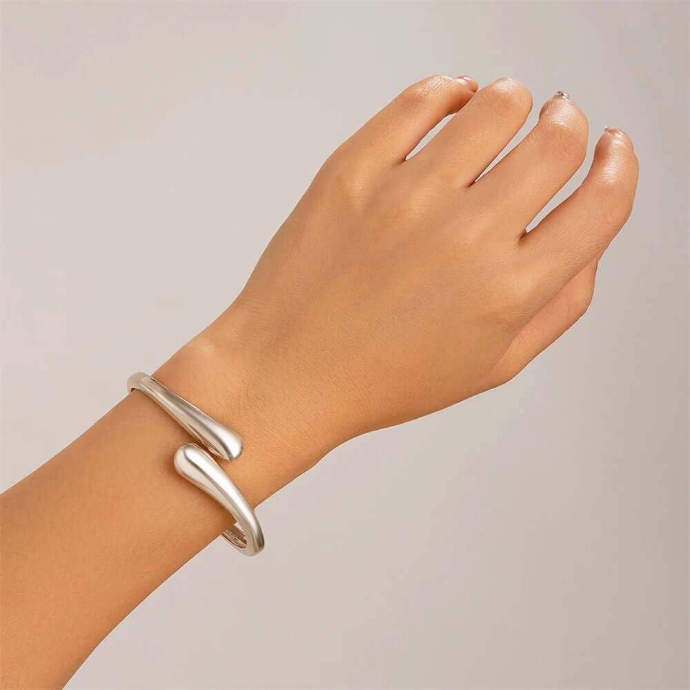 Wide Metal Bangle Ring - Viva Bella